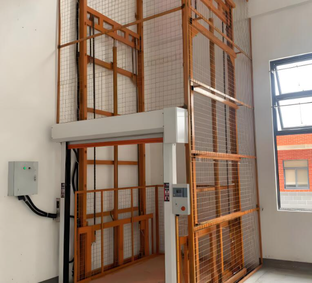 东方升降货梯是特种设备码